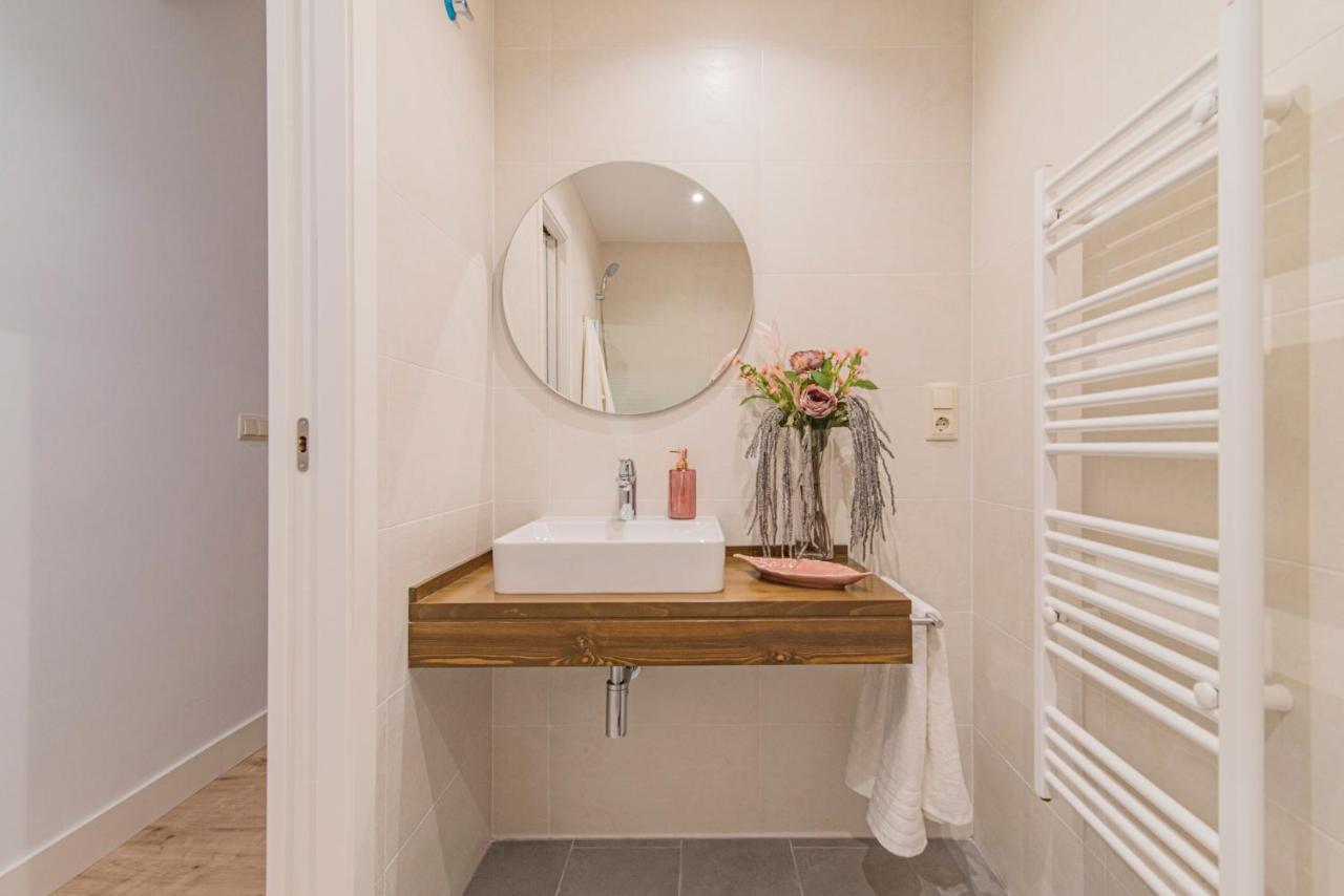 Qh Plaza De La Trinidad Apartment Granada Ngoại thất bức ảnh