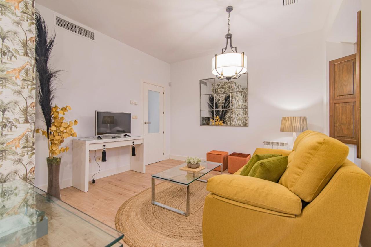 Qh Plaza De La Trinidad Apartment Granada Ngoại thất bức ảnh