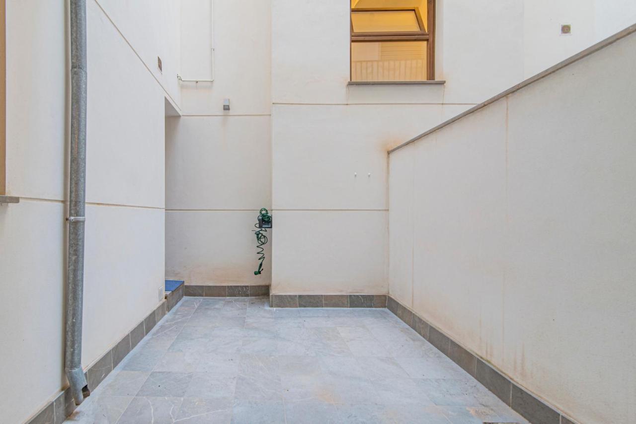 Qh Plaza De La Trinidad Apartment Granada Ngoại thất bức ảnh