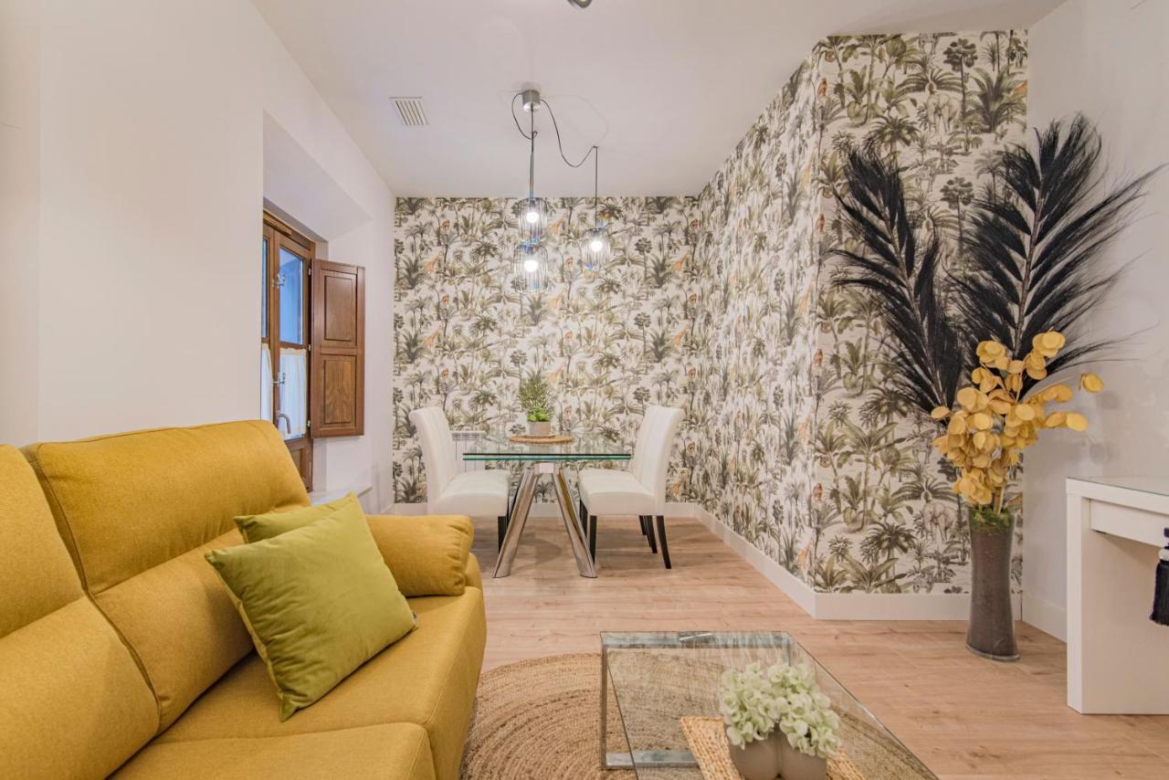 Qh Plaza De La Trinidad Apartment Granada Ngoại thất bức ảnh