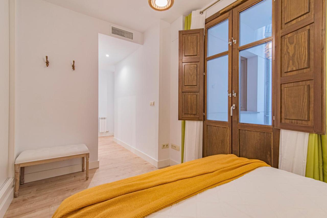 Qh Plaza De La Trinidad Apartment Granada Ngoại thất bức ảnh