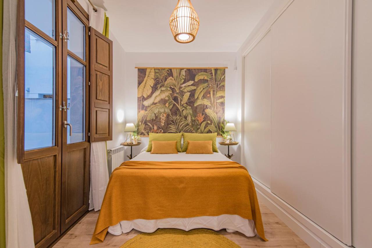 Qh Plaza De La Trinidad Apartment Granada Ngoại thất bức ảnh