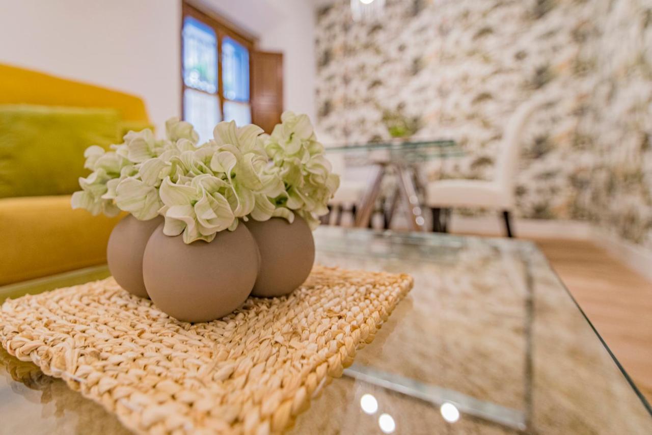 Qh Plaza De La Trinidad Apartment Granada Ngoại thất bức ảnh