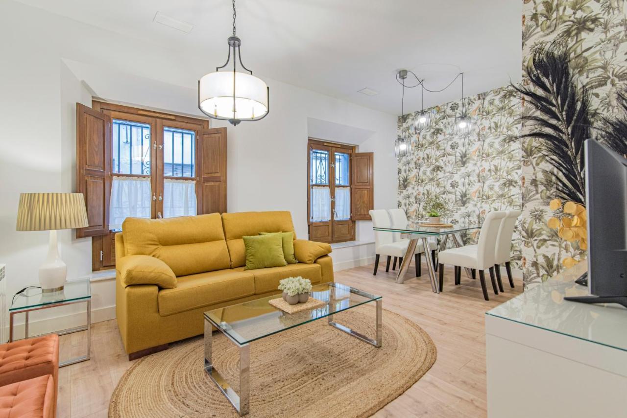 Qh Plaza De La Trinidad Apartment Granada Ngoại thất bức ảnh
